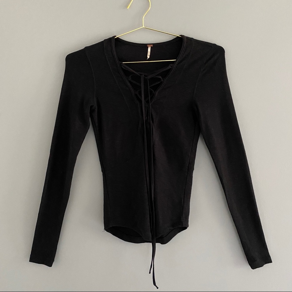 FREE PEOPLE Women’s Long Sleeve Contour Blouse